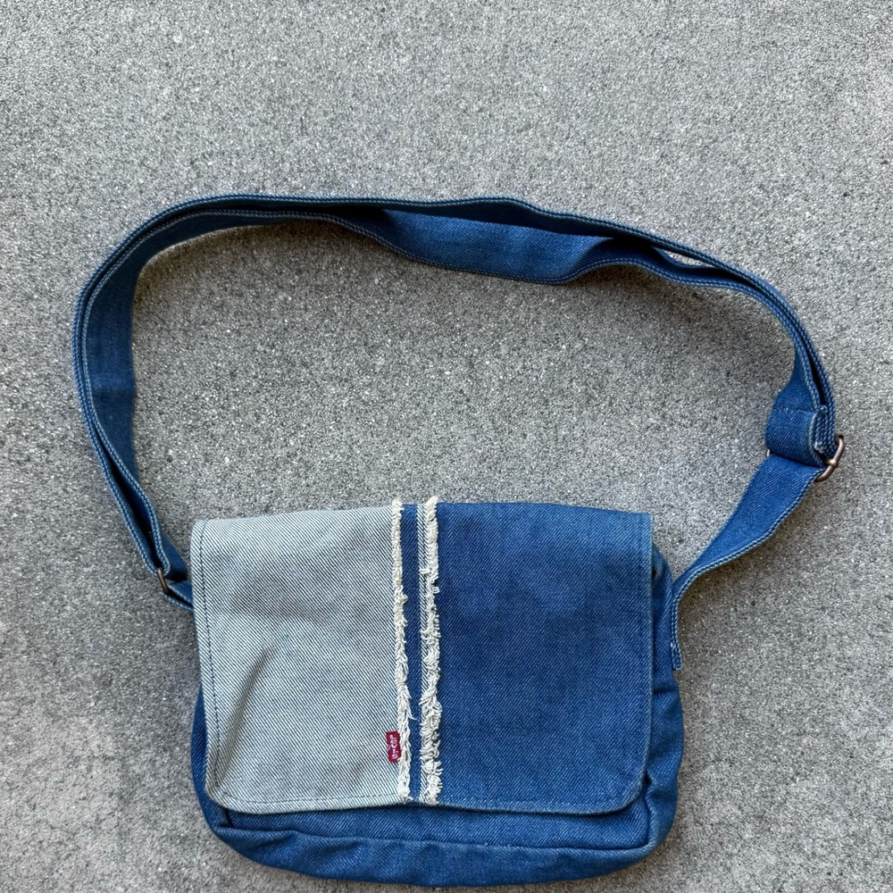 Vintage 90s YAK PAK Levi's Red Tab Denim Messenger Bag Crossbody Purse preloved